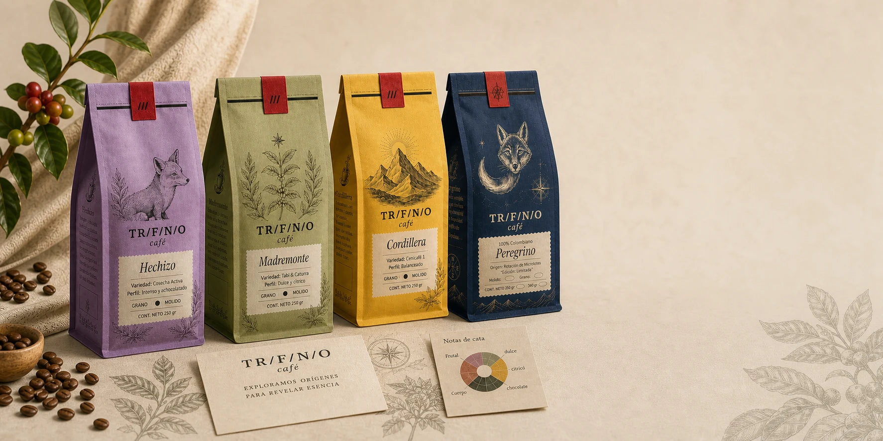 Cuatro bolsas de café Trifinio con taza y granos